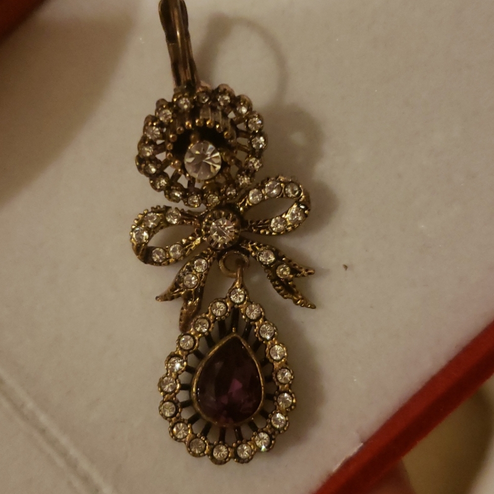 Earrings - Picture 2 of 4